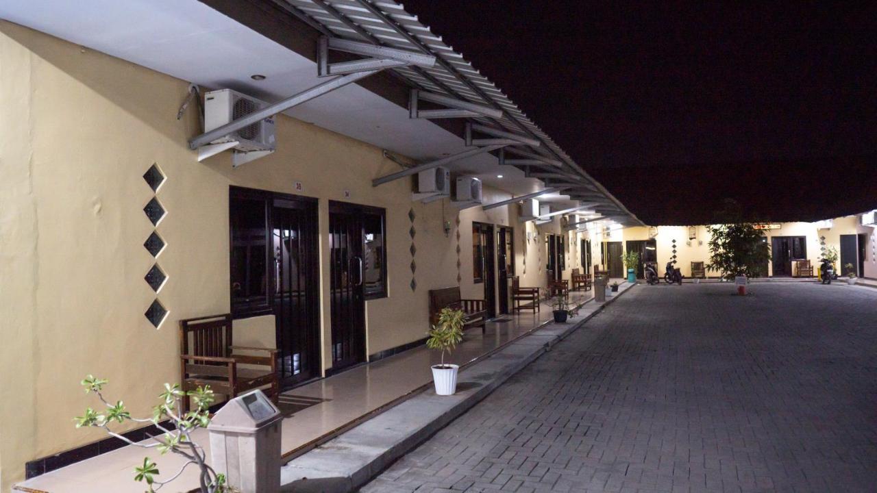 Sitiinggil Guest House Syariah Tegal  Bagian luar foto