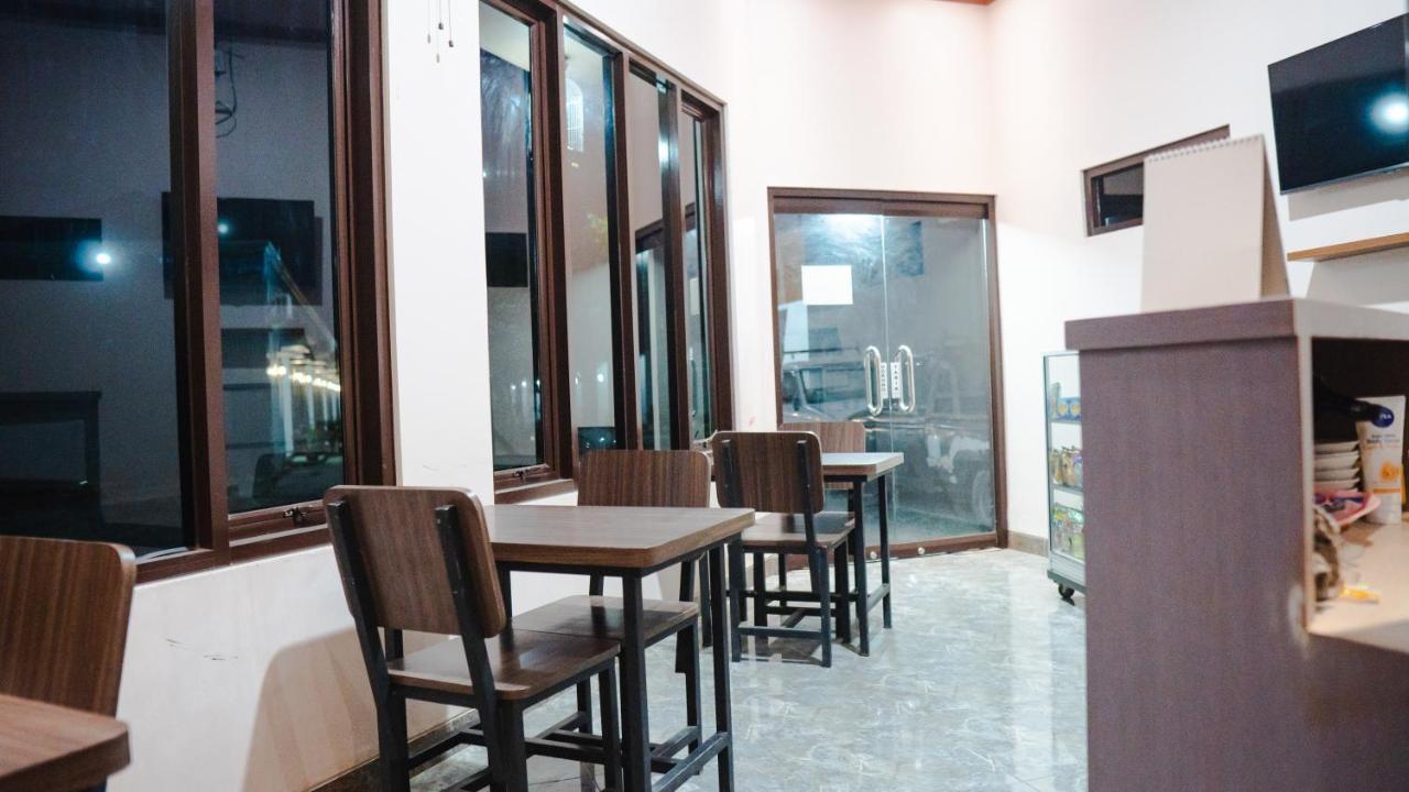 Sitiinggil Guest House Syariah Tegal  Bagian luar foto